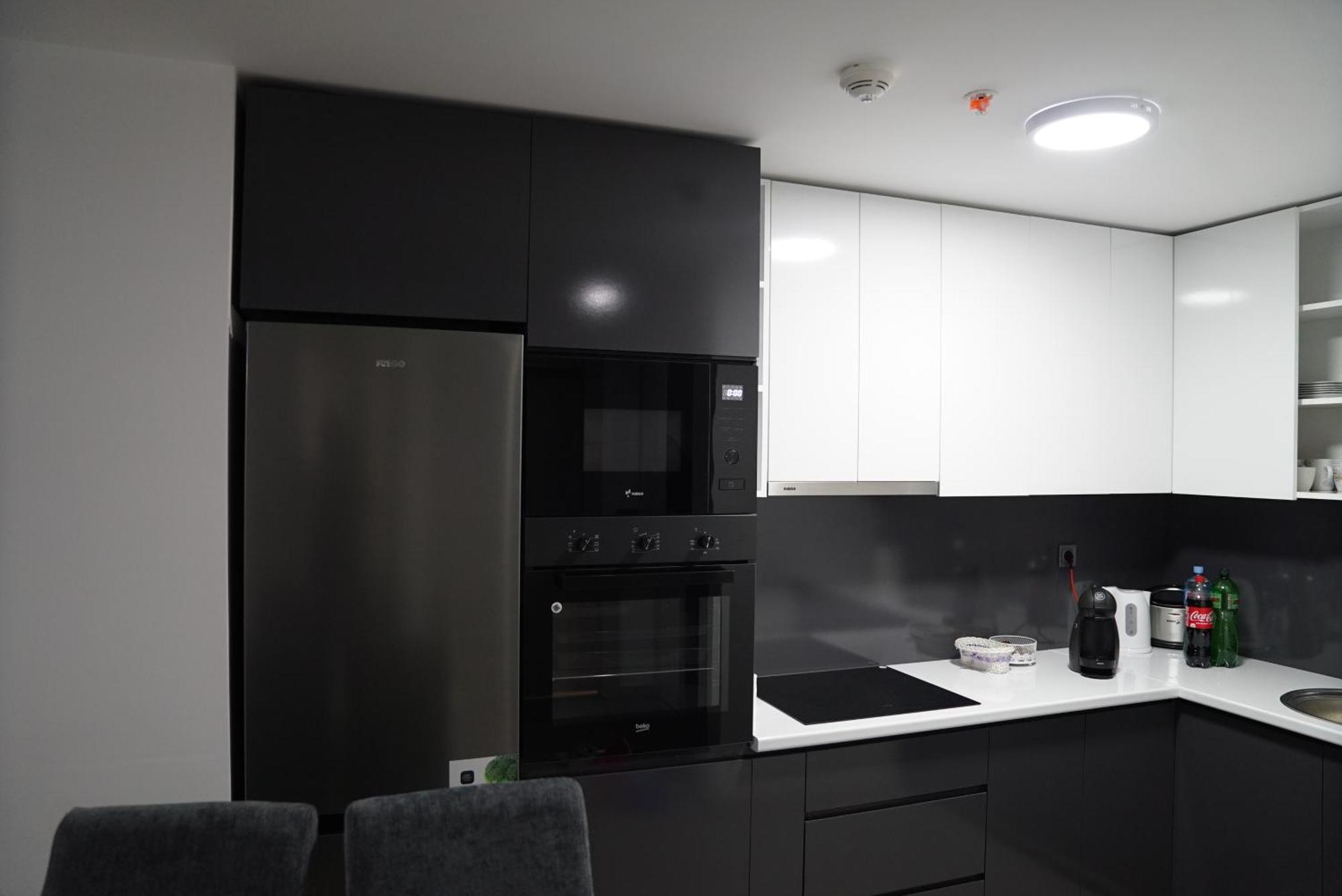 Skopje Sky City 19Th Floor Twin & 12Th Floor & 25Th & 33 Floor Apartments & With Pool & Spa & Gym & Parking Included In Price 외부 사진